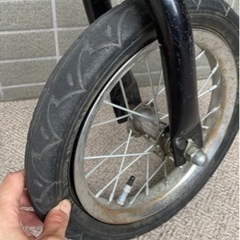 ストライダー・スパーキー・キッズバイク【パンクあり】の画像