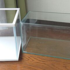 【自宅まで引き取りに来て下さる方限定！！】GEX水槽２個＊①ガラ...