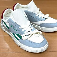【配送・直接引渡OK】管理番号：E-39 未使用品 サイズ27.5相当 シューズ メンズシューズ カジュアルシューズの画像