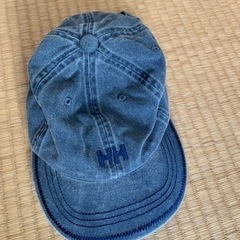 H H 帽子の画像