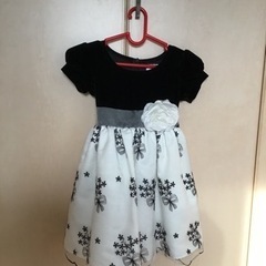女児ドレス2〜3歳児用