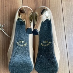 ハイヒール　ベージュの画像