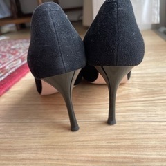 【美品】SEVEN TWELVE THIRTY パンプス　セヴントゥエルブサーティの画像