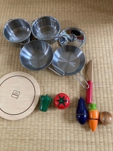 IKEA おままごとキッチン　おままごとセットのおまけ付き
