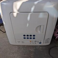 TOSHIBA　2014年製　衣類乾燥機　難あり