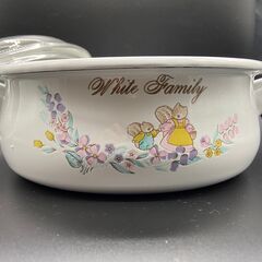 かわいい両手鍋の画像