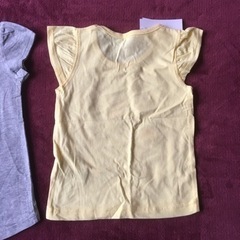 【タグ付き新品】サイズ100 女の子 Tシャツ2点セット フルーツ 黄色　グレイの画像