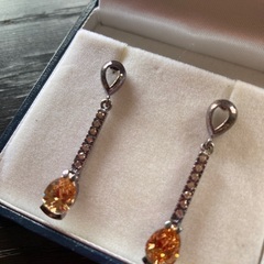 オーストラリアブランド”Prouds”のピアス☆の画像