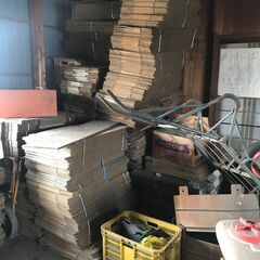 段ボール箱　140-180サイズくらい　未組み立て　長期保管品　20個くくり×約10束の画像