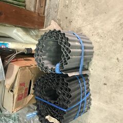 稲作用　育苗箱150～200枚　畔シート2巻き（長さ不明）寒冷紗多数　樹脂コンテナの画像