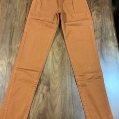 新品未使用　C. L. N  カジュアルパンツ　サイズMの画像