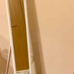 スタンドミラーの画像