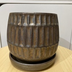 植木鉢 オシャレ鉢 メタリック調の画像