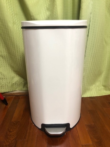 取引中　ペダル式 ペールボックス