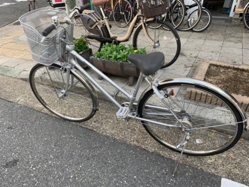 ??BRIDGESTONE 自転車　２７インチ　3変速　自動ライト　カギ付き　シルバー