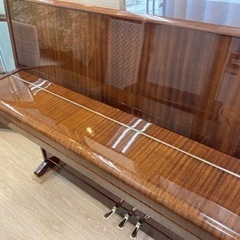 ペトロフのセカンドブランド　ワインバッハ　チェコのピアノの画像