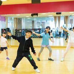 幼児～小学生対象！キッズダンススクールです☆
