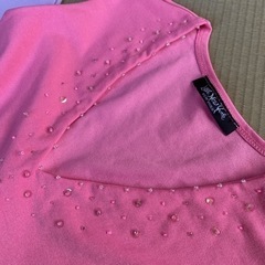 美品⭐︎二枚セット⭐︎リトルニューヨーク ビーズ トップ ピンク 紫の画像