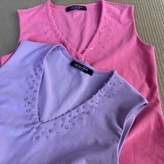 美品⭐︎二枚セット⭐︎リトルニューヨーク ビーズ トップ ピンク 紫の画像