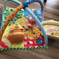 ベビー用品セット　ベビージム　バスチェアの画像