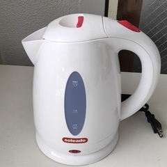 0601-052 電気ケトル1.7L