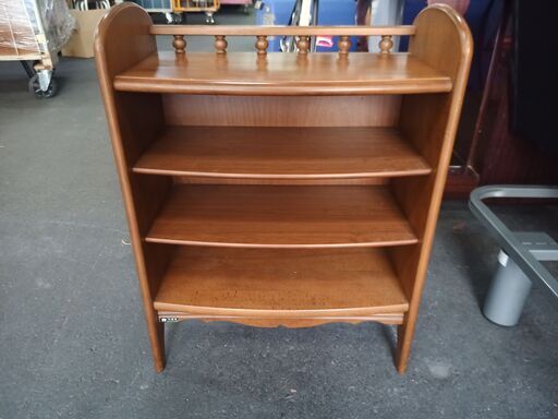 玄関収納家具・カリモク家具【サイズ】横50･奥･25･高65･収納部分高さ12