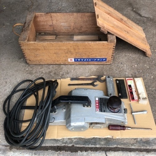[じ EC ジ]マキタ makita 電気カンナ 電動カンナ 2スピードカンナ 鉋 専用木箱付き モデル：1804N 動作確認済み 北海道旭川市直接取引歓迎