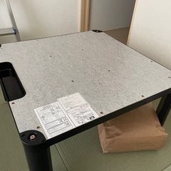 リバーシブル　こたつテーブルになりますの画像