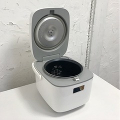 山善　3合炊き炊飯器　YJB-300Wの画像