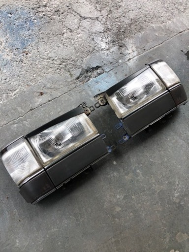 ハイエース51系ヘッドライトセット