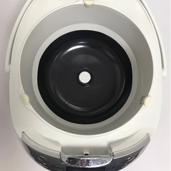 値下げしました❗️東芝　5.5合炊きIH炊飯器　RC-10HKの画像