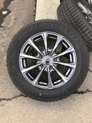 DUNLOP WINTER MAXホイール付き