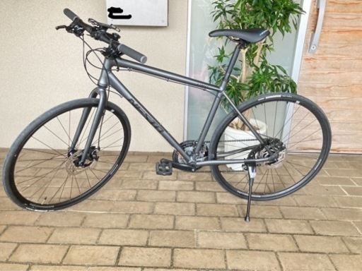 クロスバイク　NESTO LIMIT2 DISC