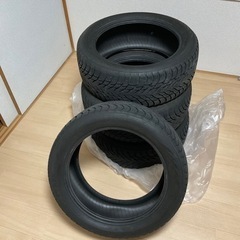 スタッドレスタイヤ　ノキアン　ハッカペリッタR3 6部山　215...