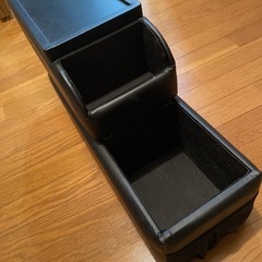 ボクシー　コンソールボックス（取引中）の画像