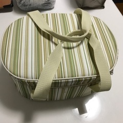 家族用弁当箱　の画像