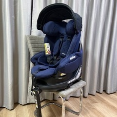 アップリカ　フラディアグロウ　isofix プレミアム