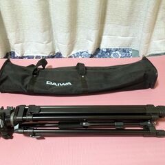 業務用ビデオカメラ三脚 DAIWA VT-820の画像