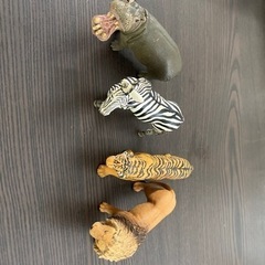 動物 フィギュア
