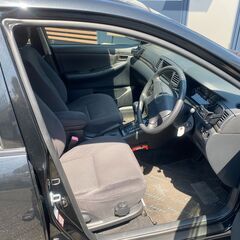 1　車検整備2年付き！コミコミ価格！人気色！走行距離12,000キロ台！トヨタカローラフィールダー40th限定車です！の画像