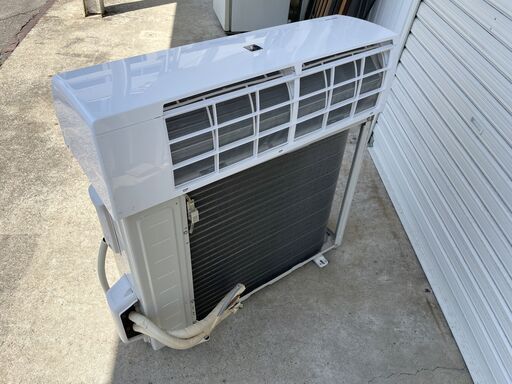 使用期間1年！購入18万円 極美品 2018年製 シャープ 2.5kw ルームエアコン プラズマクラスター搭載 AC-258FT 冷暖房 8～12畳用 室外機 AU-258FTY リモコン付き B