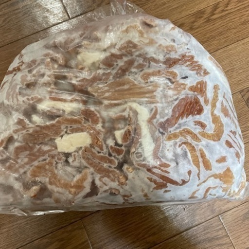 冷凍もつ五キロ