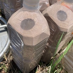 詳細不明　細かい砂状のもの　砂時計　キャンプの画像