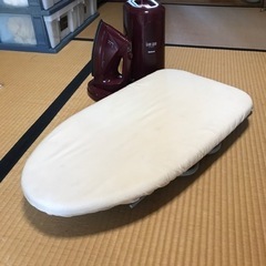 【引越整理中】アイロン アイロン台 アイロンケース付き【早い者勝ち！】