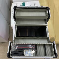 メイクボックス　No.2219　make up for ever proffssional paris　鍵付き　アタッシュケース　小物入れ　【リサイクルショップどりーむ荒田店】の画像