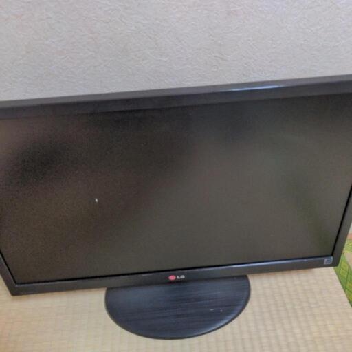 液晶モニター23インチ　画面にキズあり