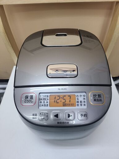 象印　ZOJIRUSHI　炊飯器　3合炊き　NL-BU05　ブラック　H002