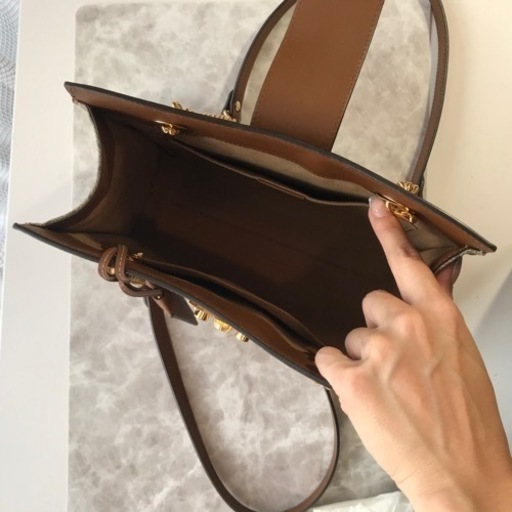 GUCCIショルダーバック?