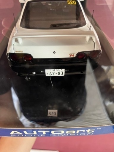 オートアート1／18 R32GTR神奈川県警察　6000台限定