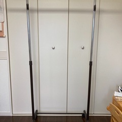 伸縮ハンガーラックの画像